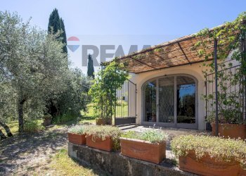 Casa all\'aperto - Casa semi indipendente Località Mitigliano
 
13, Rignano sull'Arno - foto 38