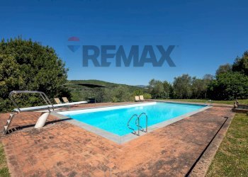 Piscina - Casa semi indipendente Località Mitigliano
 
13, Rignano sull'Arno - foto 47