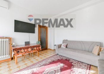 Sala da pranzo - Three-room apartment Via Buozzi
 
19, Paullo - photo 3