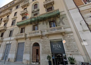 Edificio all\'aperto - Four-room apartment Piazza Giuseppe Massari
36, Bari - photo 2