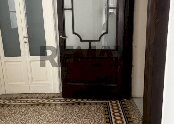 Hall / corridoio - Four-room apartment Piazza Giuseppe Massari
36, Bari - photo 2