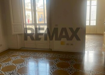 Stanza vuota - Four-room apartment Piazza Giuseppe Massari
36, Bari - photo 6