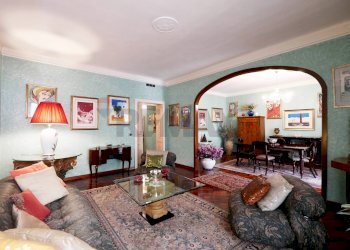 Sala da pranzo - Quadrilocale Via Napoli
 
78, Bari - foto 6