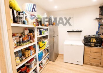 Dispensa di stoccaggio - Semi-detached house VIA PIAVE
 
2, Cuvio - photo 15