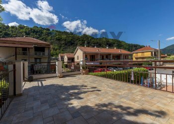 Casa all\'aperto - Trilocale VIA GATTONI
 
40, Porto Ceresio - foto 22