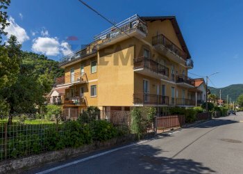 Edificio all\'aperto - Trilocale VIA GATTONI
 
40, Porto Ceresio - foto 25