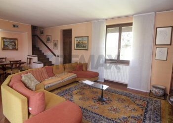 Sala da pranzo - Casa semi indipendente via Cavour
 
40, Buguggiate - foto 11