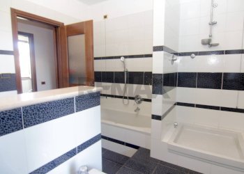 Bagno - Casa semi indipendente via Cavour
 
40, Buguggiate - foto 28