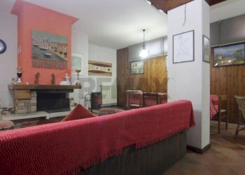 Soggiorno - Casa semi indipendente via Cavour
 
40, Buguggiate - foto 34