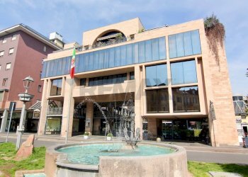 Edificio all\'aperto - Ufficio PIAZZA XX SETTEMBRE
1, Varese - foto 1