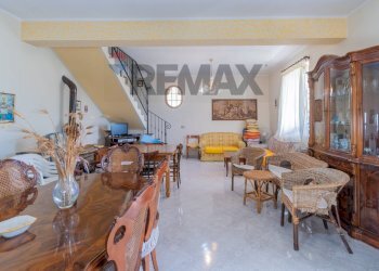 Sala da pranzo - Villa Contrada Burgio
 
SNC, Trabia - photo 8
