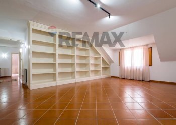 Salone - Four-room apartment Via Antonino Lo Presti
 
100, Salemi - photo 4