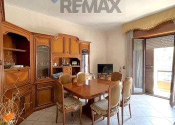 Sala da pranzo - Three-room apartment Via della Resistenza
 
124, Villaricca - photo 9