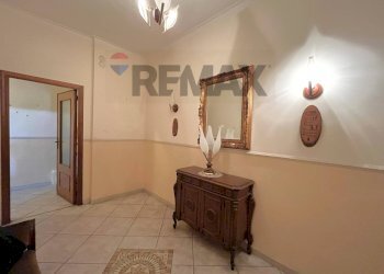 Hall / corridoio - Three-room apartment Via della Resistenza
 
124, Villaricca - photo 10