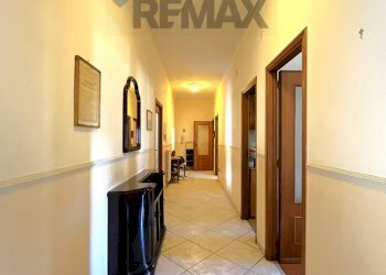 Hall / corridoio - Three-room apartment Via della Resistenza
 
124, Villaricca - photo 14