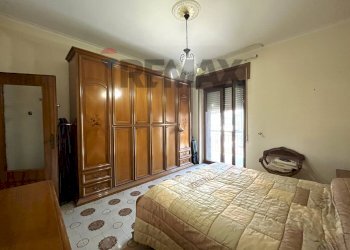 Camera / camera da letto - Three-room apartment Via della Resistenza
 
124, Villaricca - photo 18