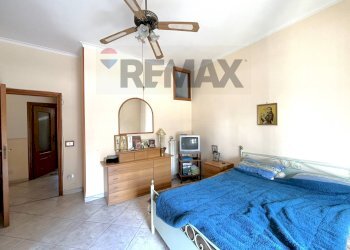 Camera / camera da letto - Three-room apartment Via della Resistenza
 
124, Villaricca - photo 21