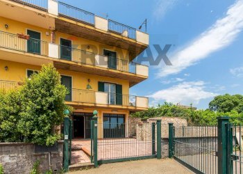 Edificio all\'aperto - Villa a Schiera Via S. Biagio
 
20, Mascali - foto 1