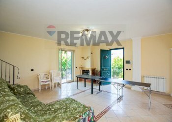 Soggiorno - Villa a Schiera Via S. Biagio
 
20, Mascali - foto 14