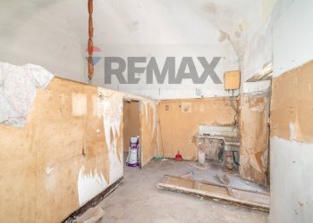 Stanza vuota - Casa indipendente Via Regina Bianca
134, Catania - foto 26