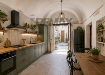 Cucina - Casa indipendente Via Regina Bianca
134, Catania - foto 14