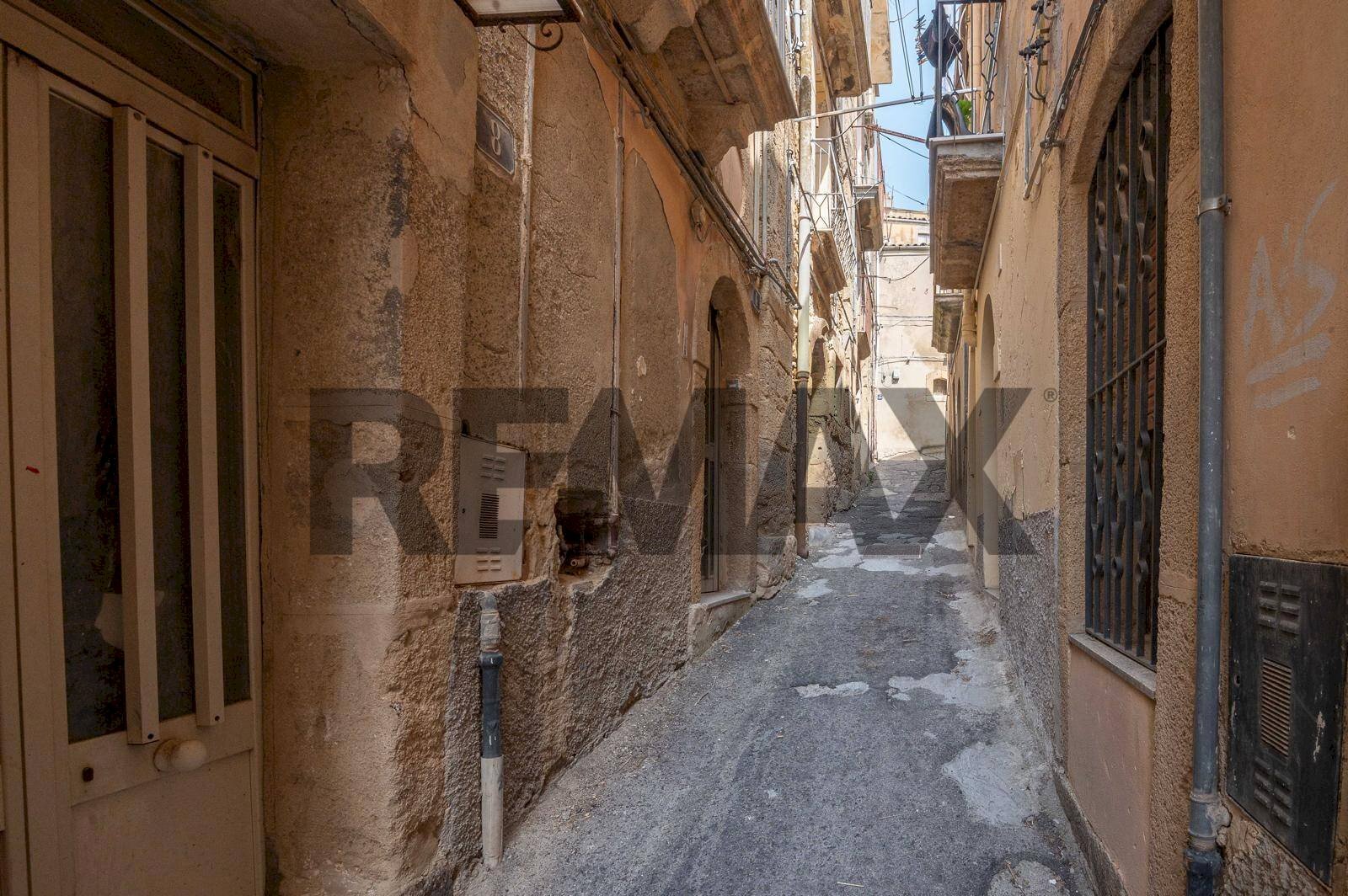 Edificio all\'aperto - Semi-detached house Via Cugino
6/8, Caltagirone - photo 3