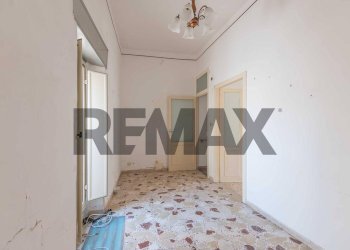 Stanza vuota - Semi-detached house Via Cugino
 
6/8, Caltagirone - photo 15
