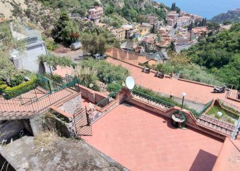 Edificio all\'aperto - Apartment Via Branco
 
44, Taormina - photo 4