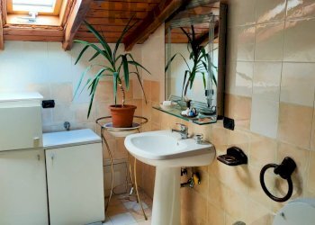 Bagno - Independent house via Luigi Capuana
 
51-53, Sant'Alfio - photo 4