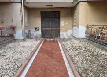 Edificio all\'aperto - Appartamento via cristoforo colombo
 
1, Tremestieri Etneo - foto 4