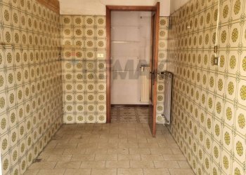 Stanza vuota - Appartamento via cristoforo colombo
 
1, Tremestieri Etneo - foto 6