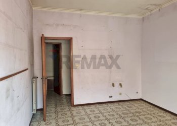 Stanza vuota - Appartamento via cristoforo colombo
 
1, Tremestieri Etneo - foto 16