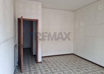 Stanza vuota - Appartamento via cristoforo colombo
 
1, Tremestieri Etneo - foto 18