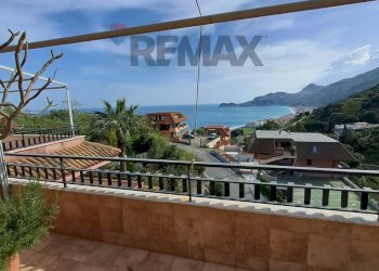 Balcone - Three-room apartment Via Sillemi
 
11, Letojanni - photo 1