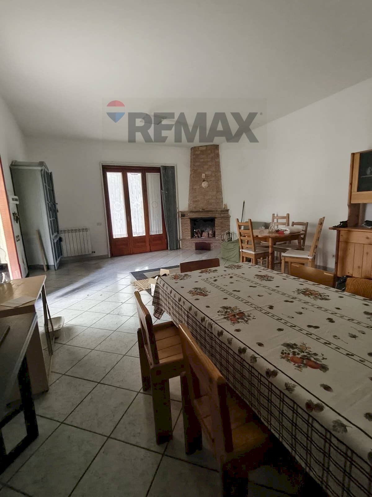 Sala da pranzo - Villa Via Rigolato
 
45, Acireale - foto 3