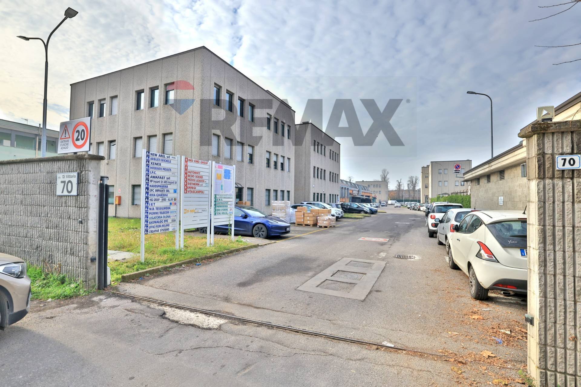 Edificio all\'aperto - Laboratory via Manzoni
 
45, Baranzate - photo 1