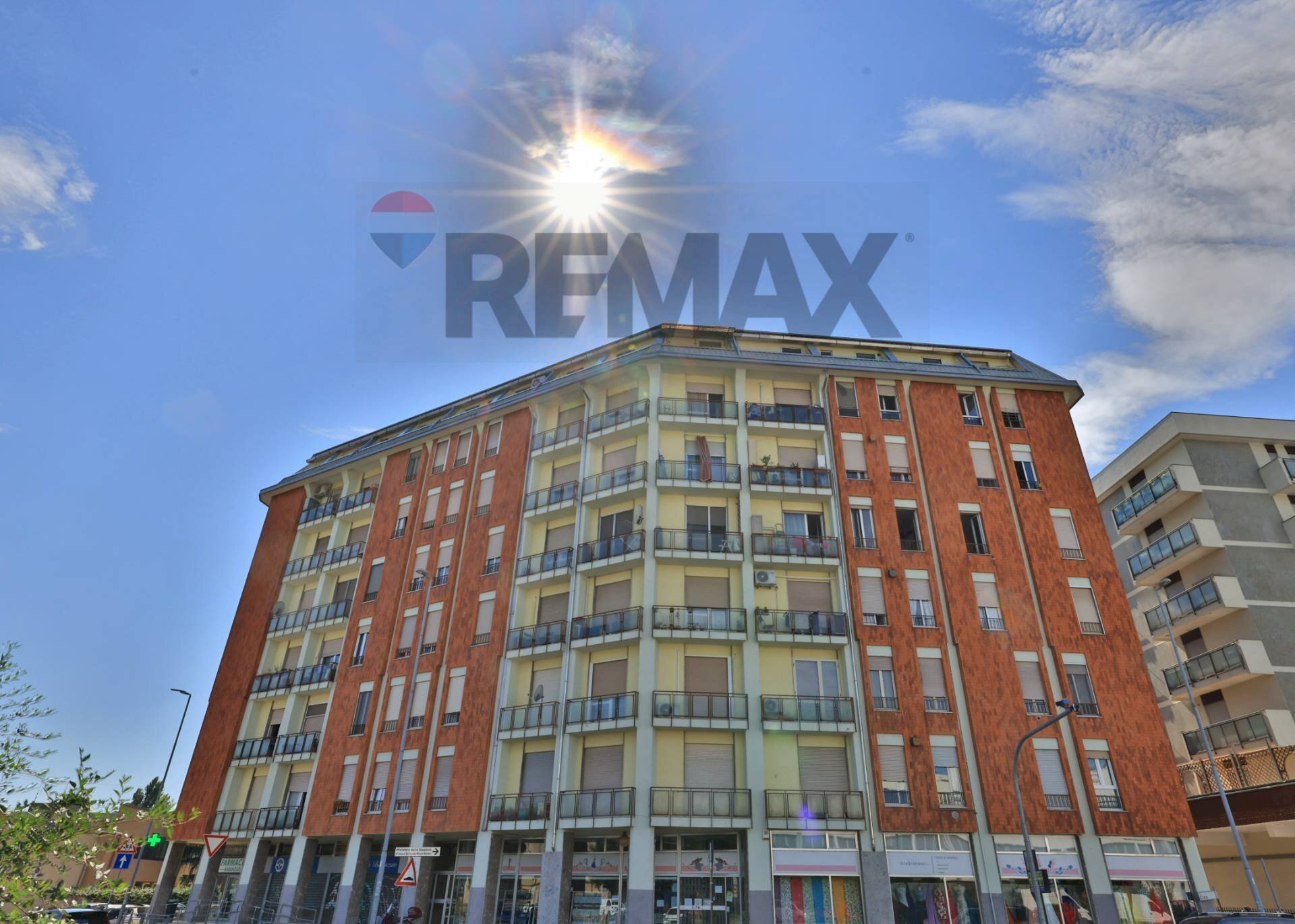 Edificio all\'aperto - Three-room apartment via Milano
 
242, Baranzate - photo 1