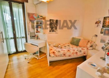Camera / camera da letto - Three-room apartment via Milano
 
242, Baranzate - photo 9