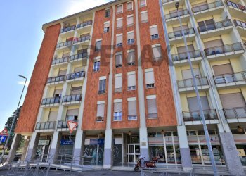 Edificio all\'aperto - Three-room apartment via Milano
 
242, Baranzate - photo 18