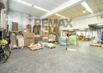 Dispensa di stoccaggio - Locale Commerciale via Cava Trombetta
37, Segrate - foto 4
