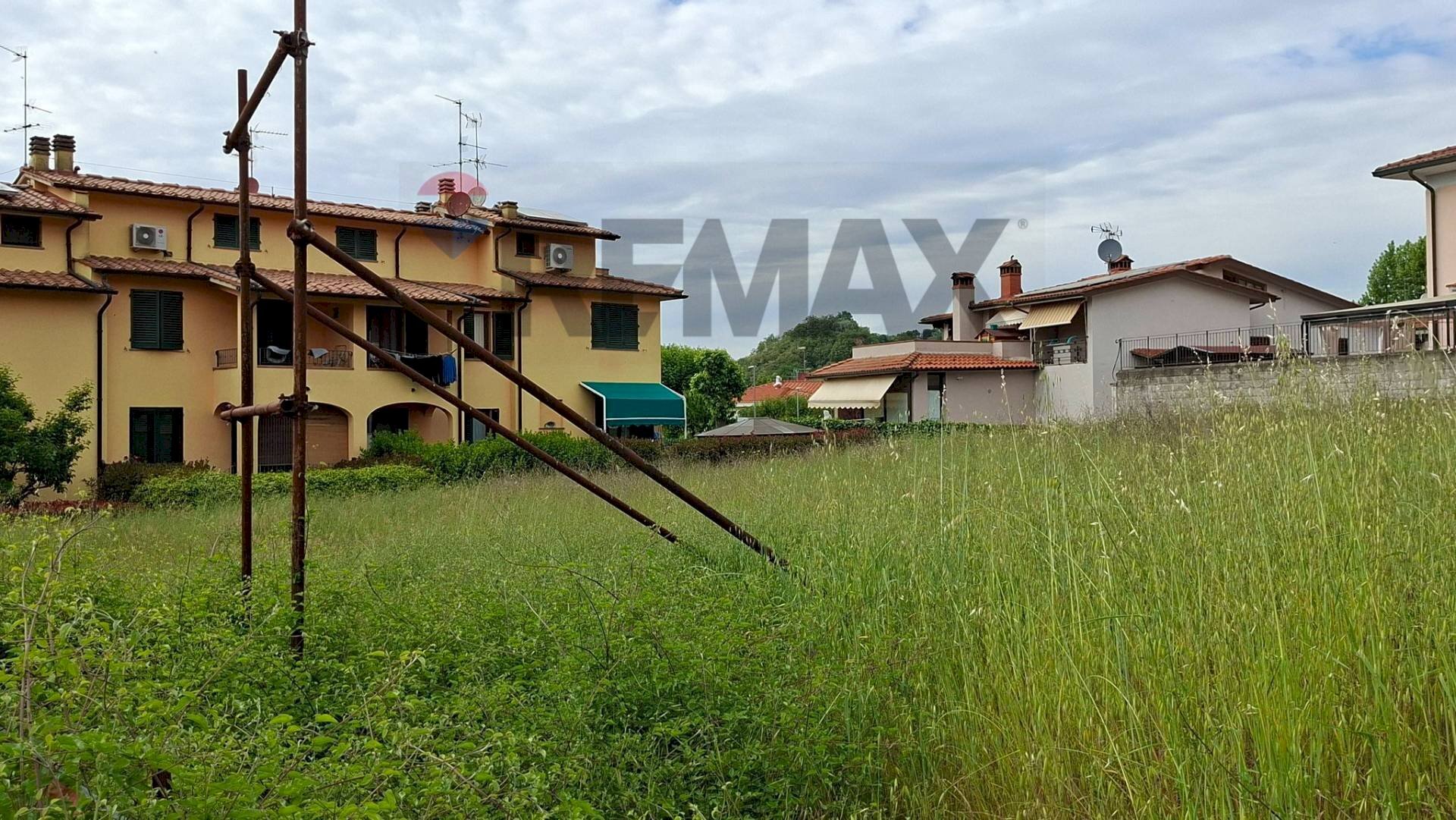 Casa all\'aperto - Building land via campania
 
snc, Castelfranco Piandiscò - photo 1