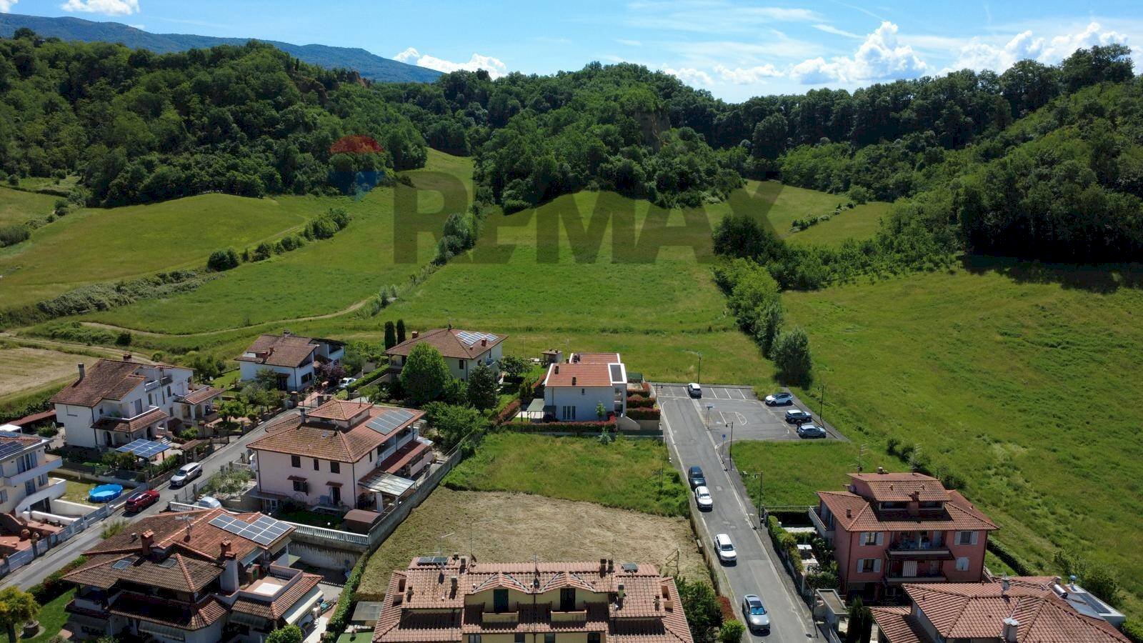 Vista delle montagne - Terreno edificabile via campania
 
snc, Castelfranco Piandiscò - foto 1