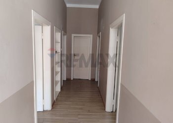 Hall / corridoio - Apartment San Giovanni Valdarno - photo 4