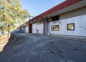 Edificio all\'aperto - Capannone Via Dell'industria
 
17, Monte San Vito - foto 6