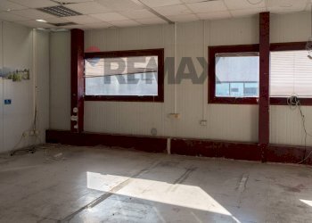 Stanza vuota - Capannone Via Dell'industria
 
17, Monte San Vito - foto 17