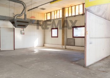 Parcheggio - Capannone Via Dell'industria
 
17, Monte San Vito - foto 41