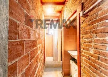 Bagno - Apartment Via Antonio Scialoia
29, Firenze - photo 18