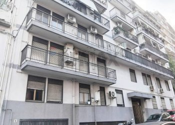 Edificio all\'aperto - Appartamento vai pracanica, Messina - foto 1