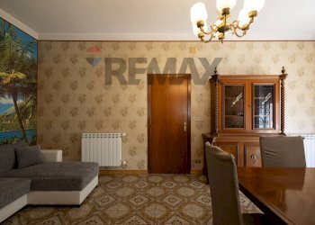 Sala da pranzo - Apartment via Gregorio
 
11, Adrano - photo 15
