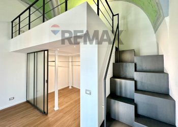 Scale - Appartamento Via Roma
 
4, Acireale - foto 13